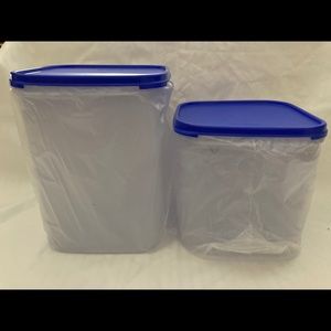 Tupperware square containers